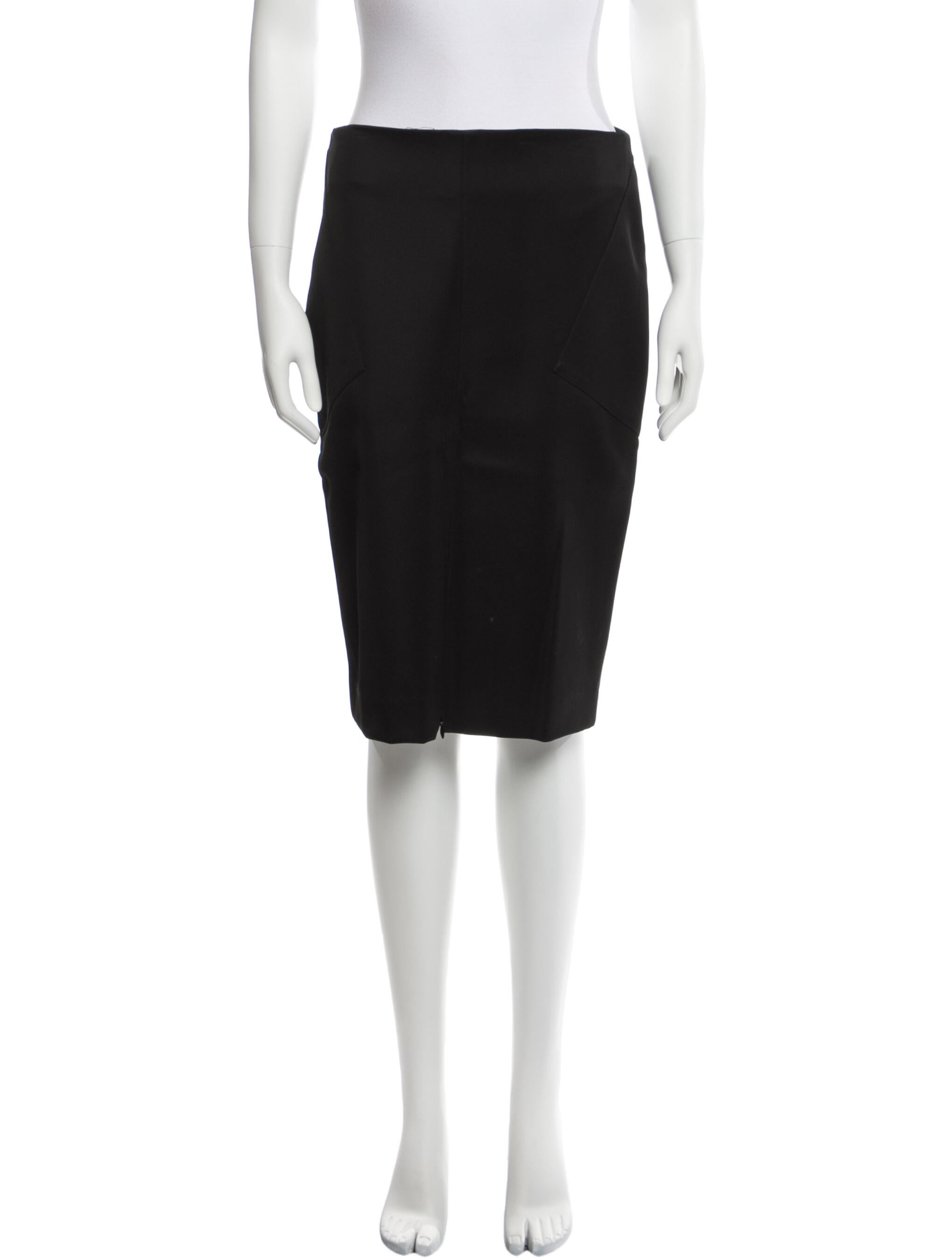 Protagonist Knee-Length Skirt