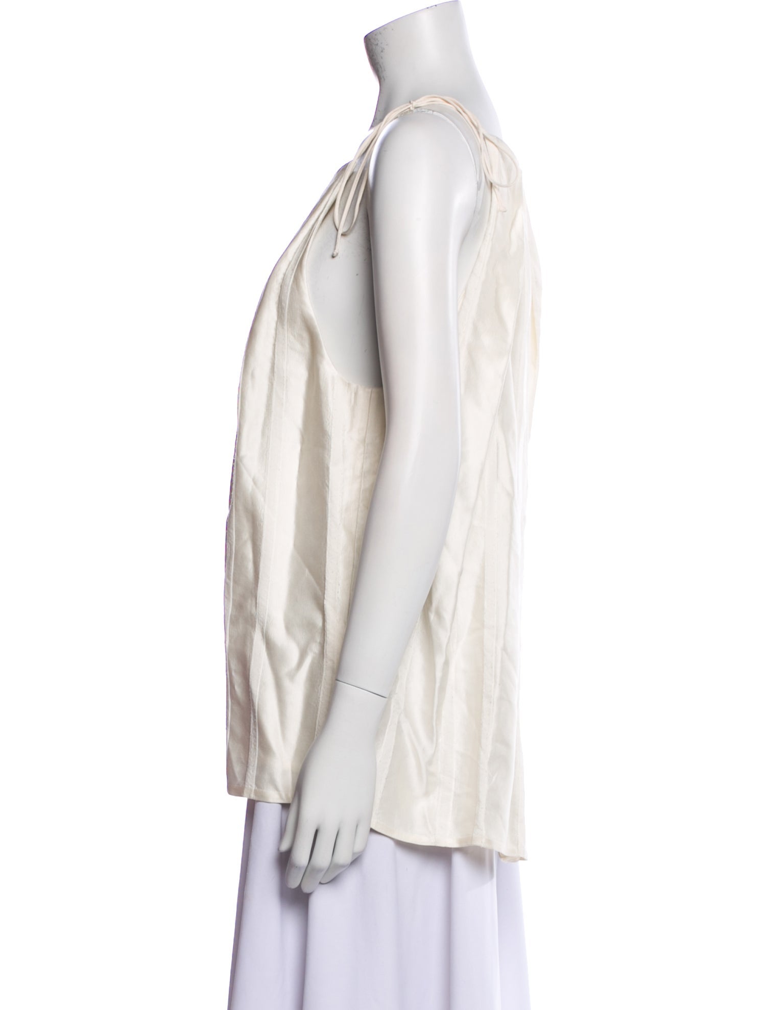 Protagonist Square Neckline Sleeveless Blouse