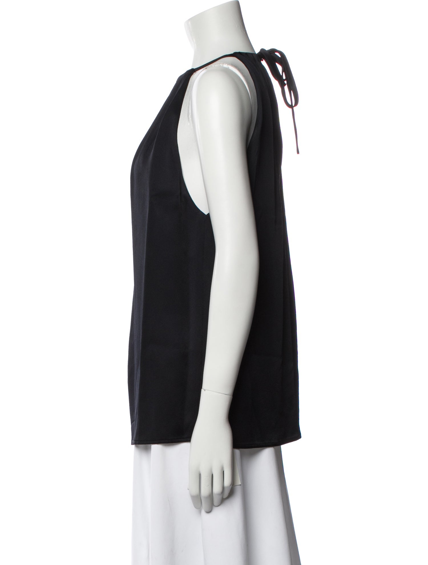 Protagonist Halterneck Sleeveless Blouse