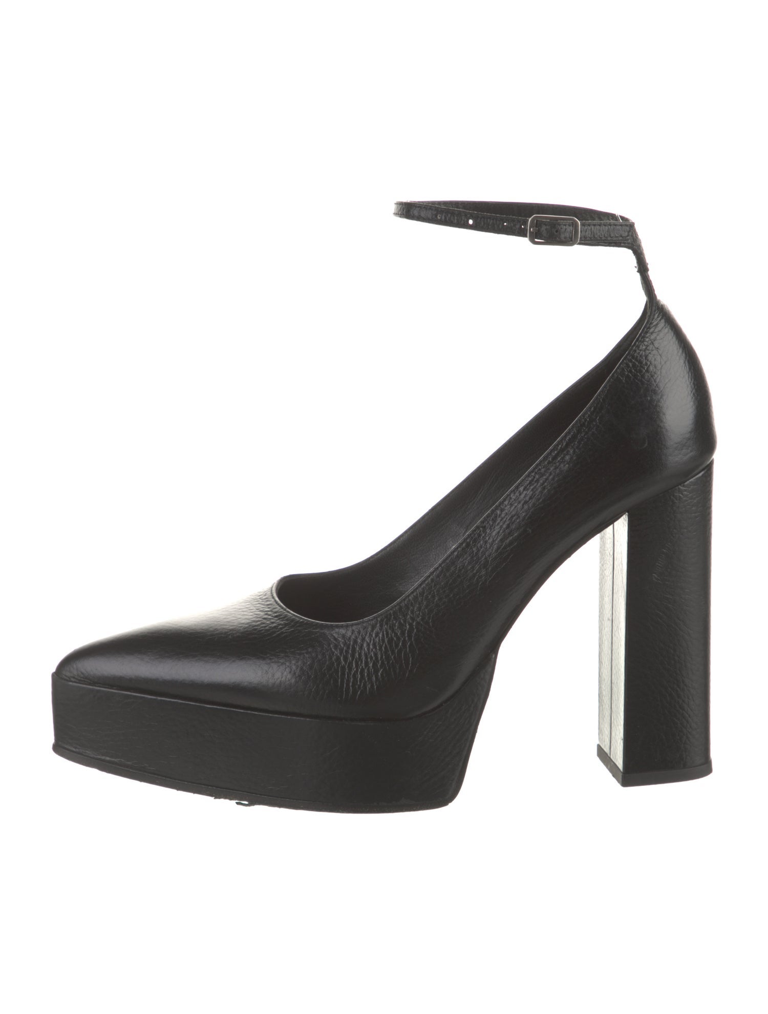 AMI Leather Pumps