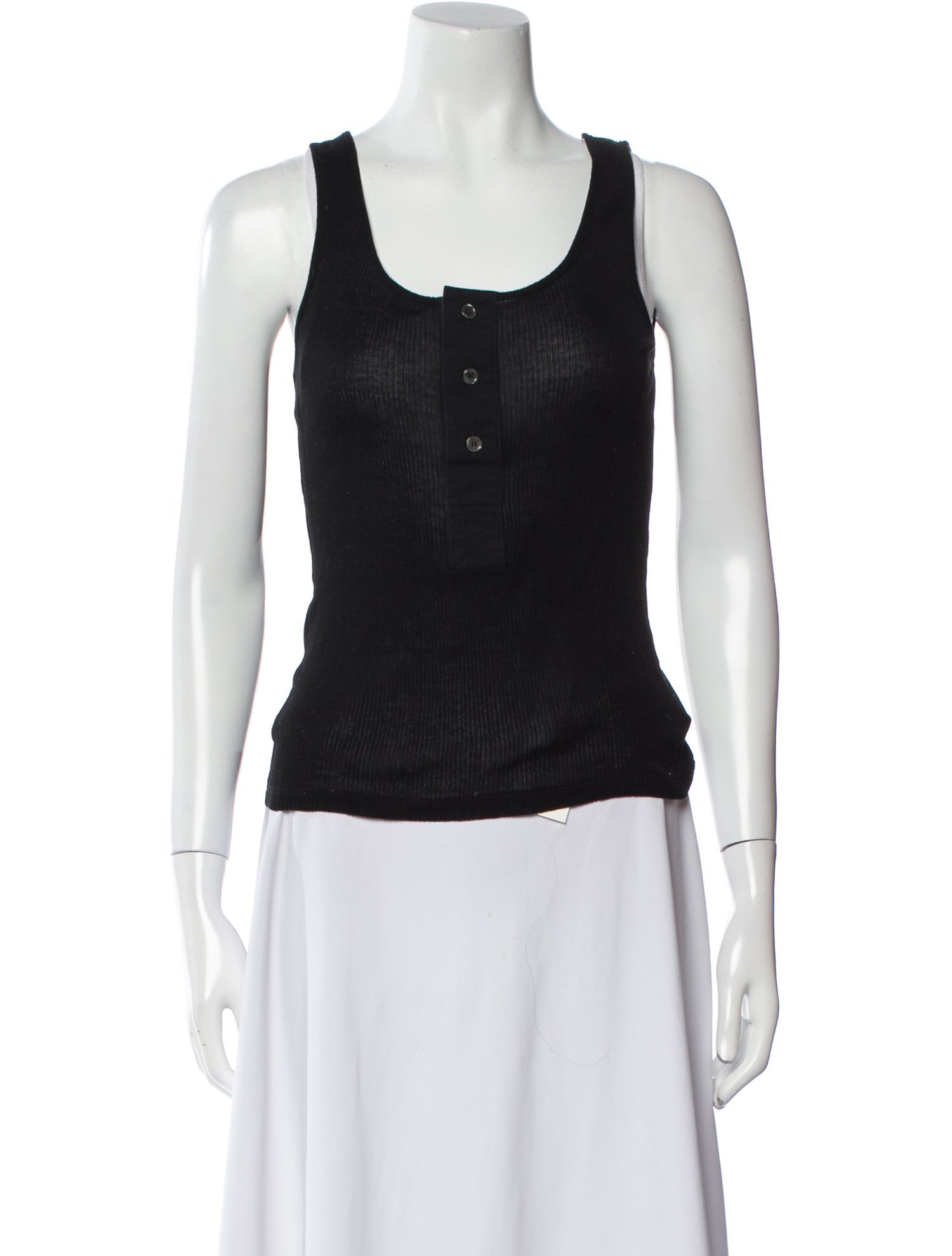 AMI Scoop Neck Sleeveless Top