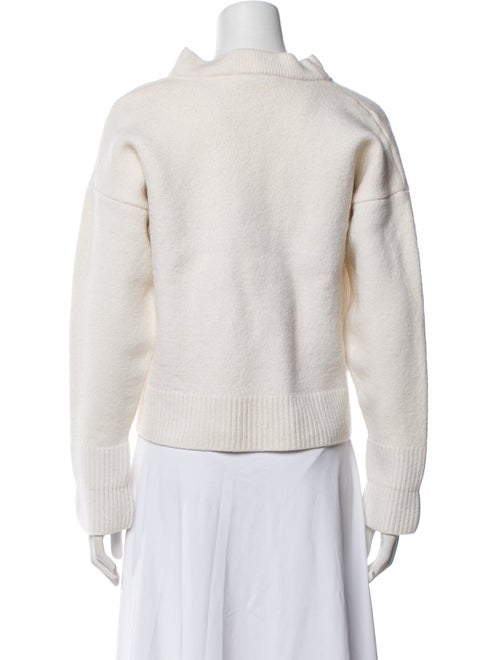 AMI Virgin Wool V-Neck Sweater