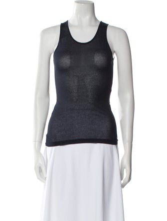 AMI Scoop Neck Sleeveless Top