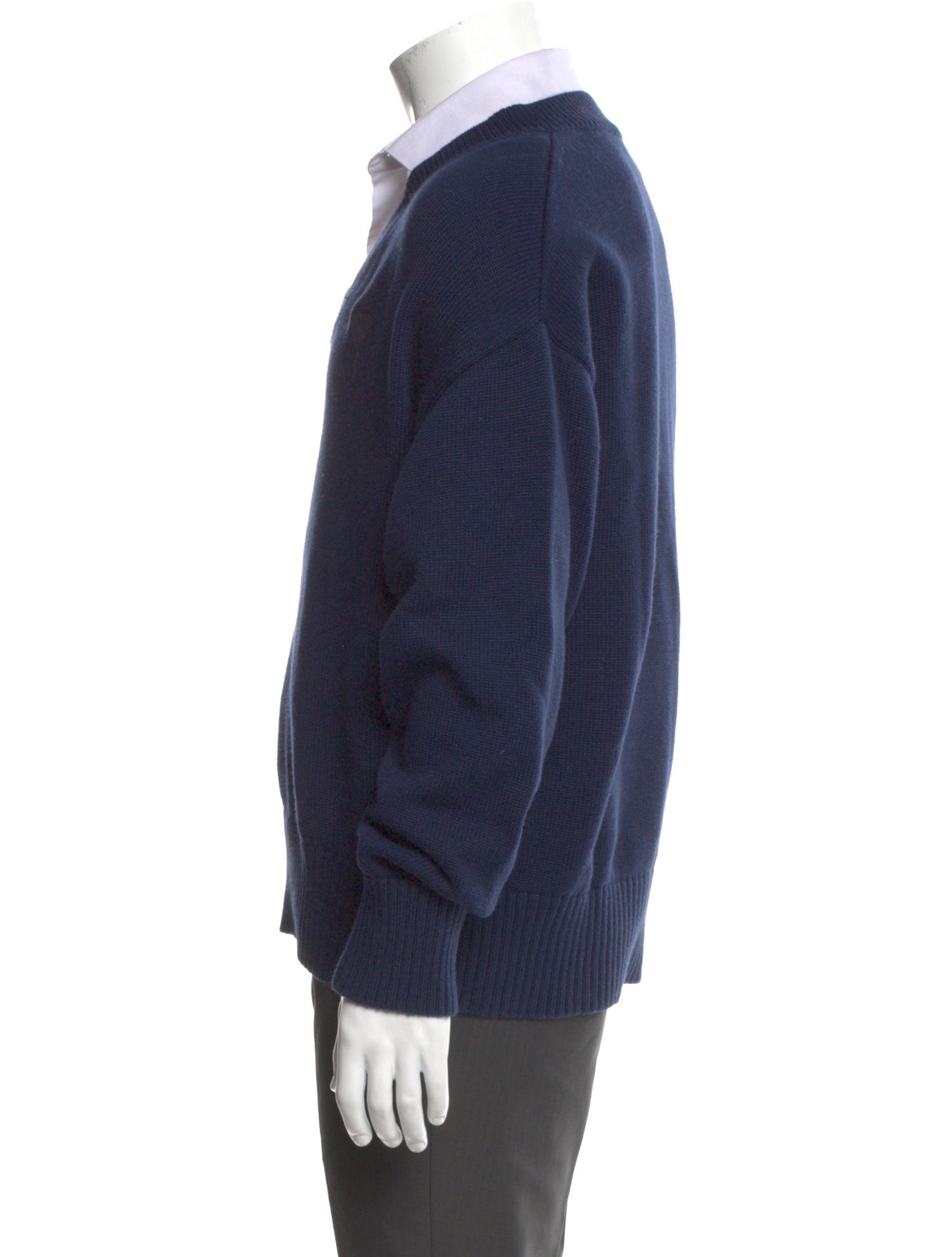 AMI V-Neck Long Sleeve Pullover