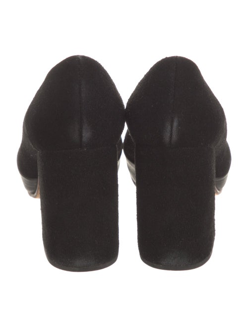A Détacher Suede Pumps