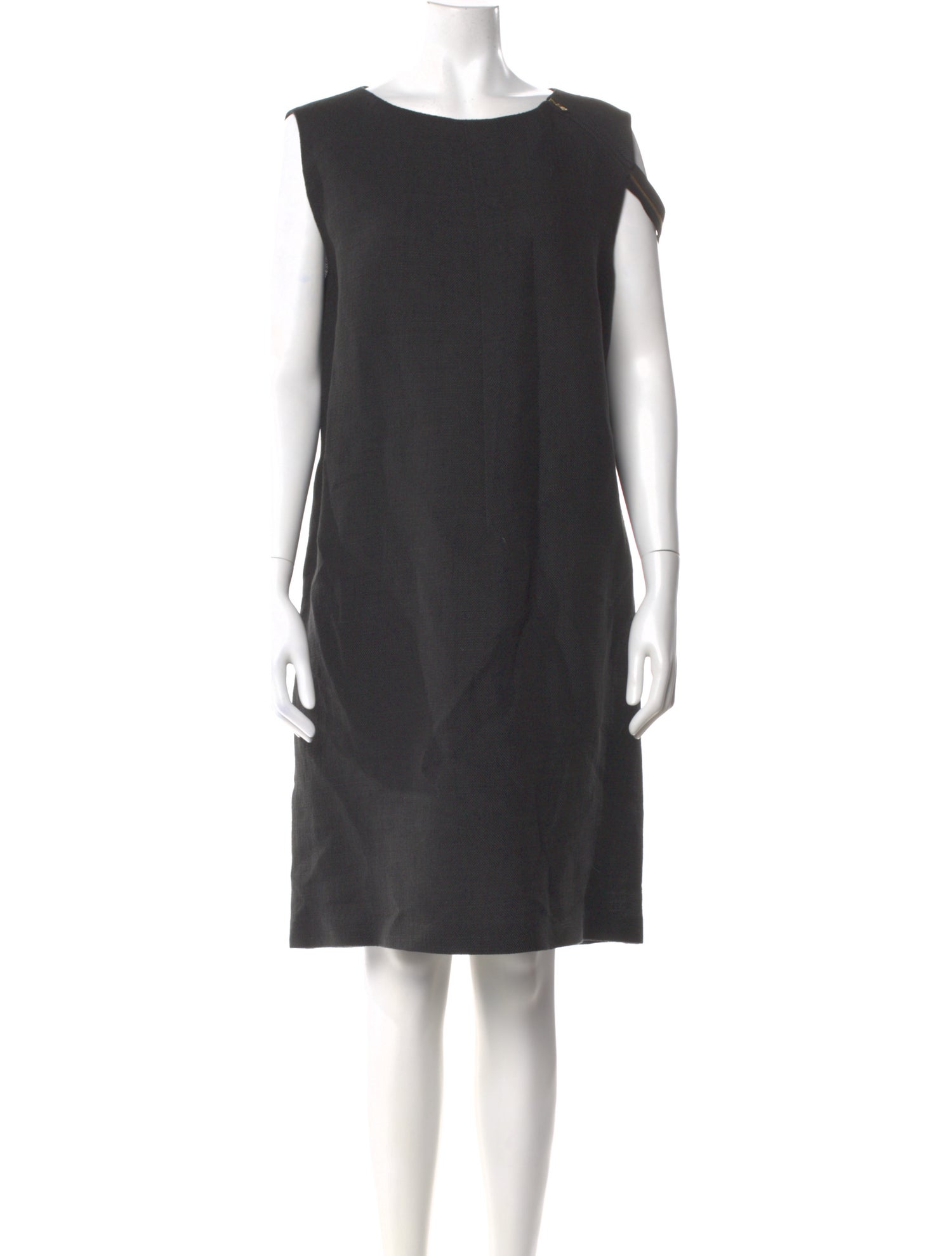 A Détacher Bateau Neckline Knee-Length Dress