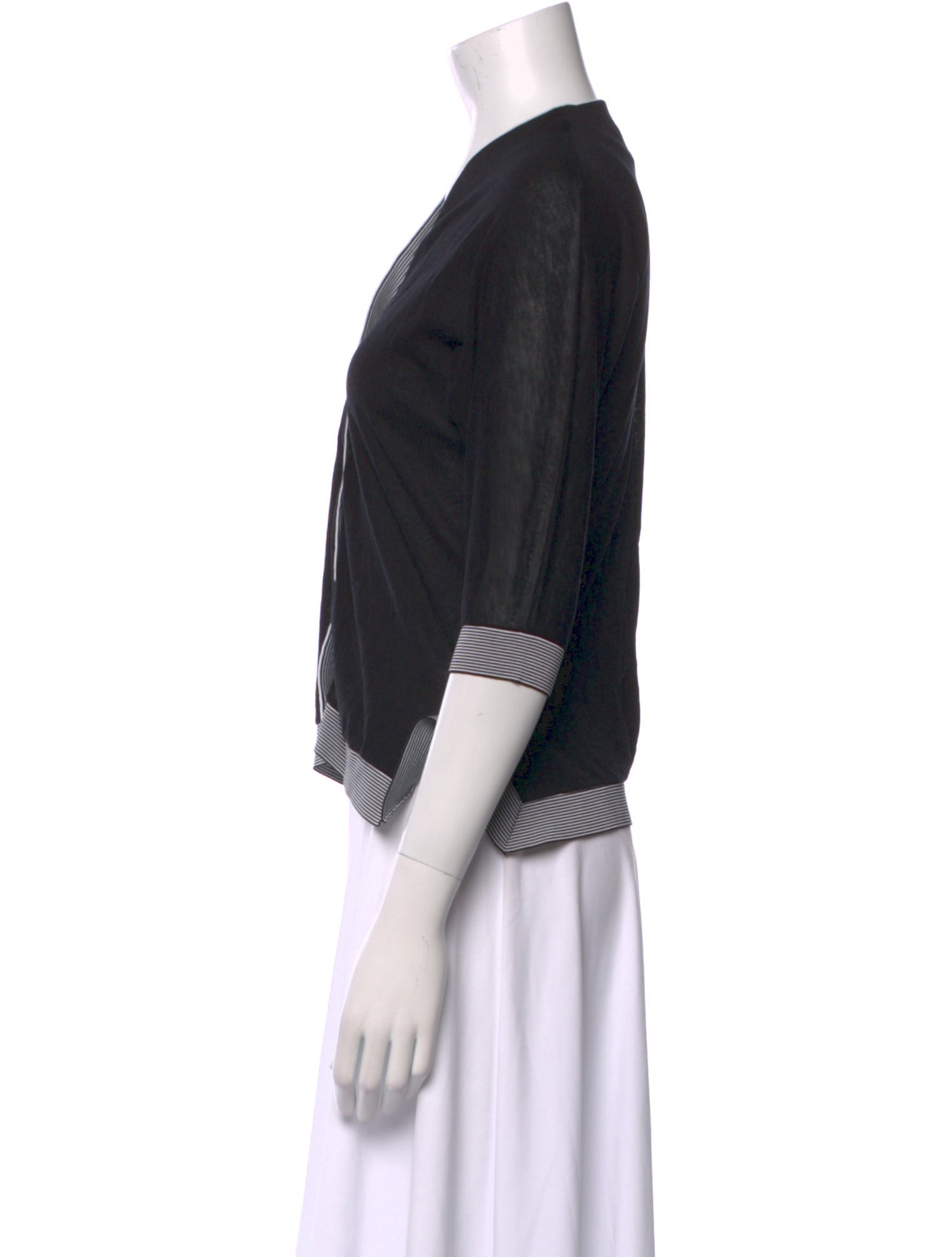 Agnona V-Neck Three-Quarter Sleeve Crop Top