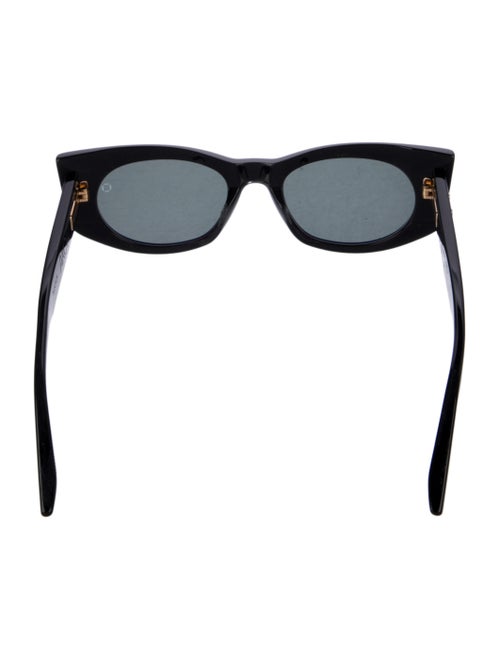 Akoni Cat-Eye Tinted Sunglasses