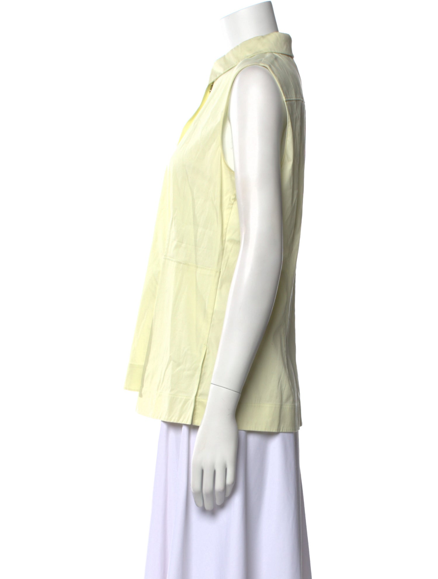 Akris Sleeveless Button-Up Top