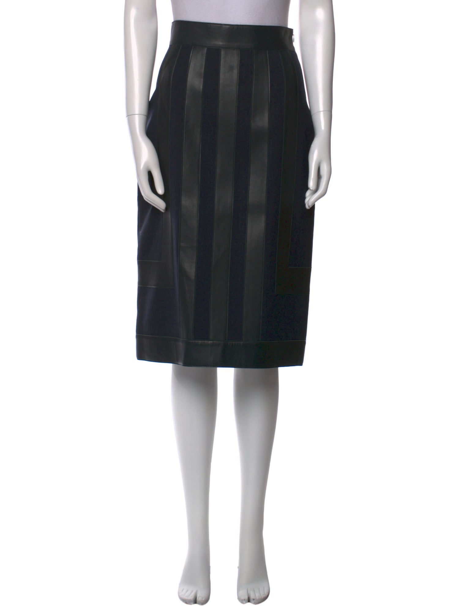 Akris Lambskin Knee-Length Skirt