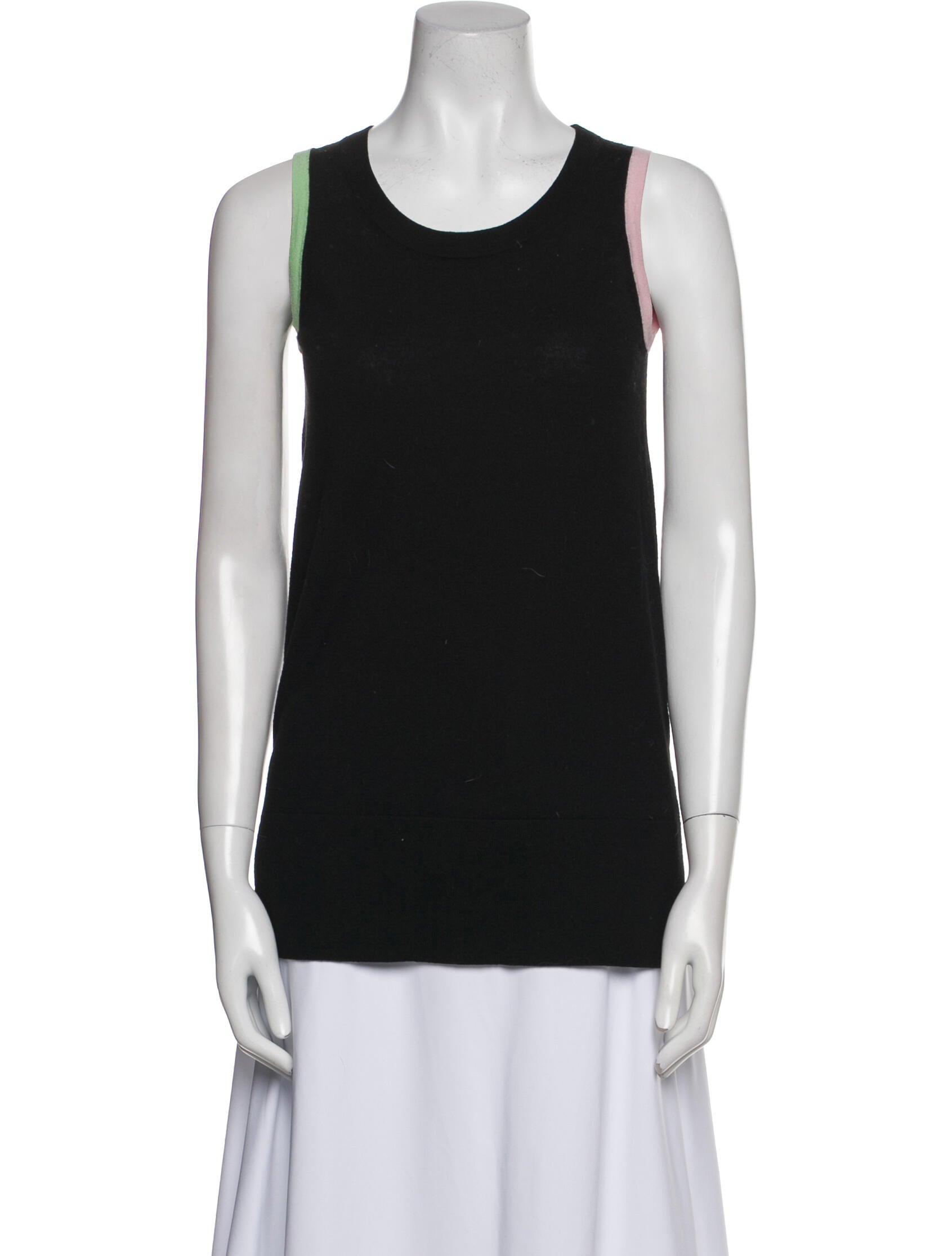 Akris Punto Virgin Wool Scoop Neck Top