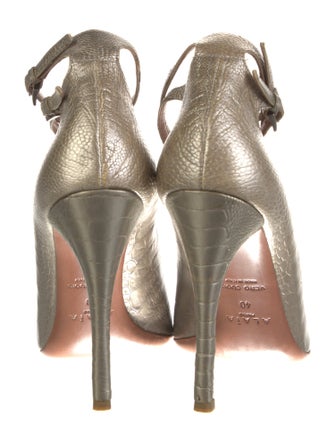 Alaïa Embossed Leather Pumps