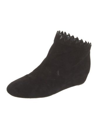 Alaïa Suede Scalloped Accent Boots