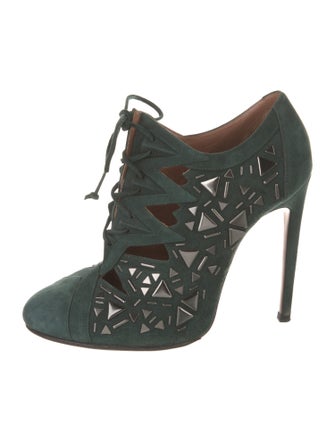 Alaïa Suede Studded Accents Pumps