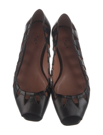 Alaïa Leather Cutout Accent Ballet Flats