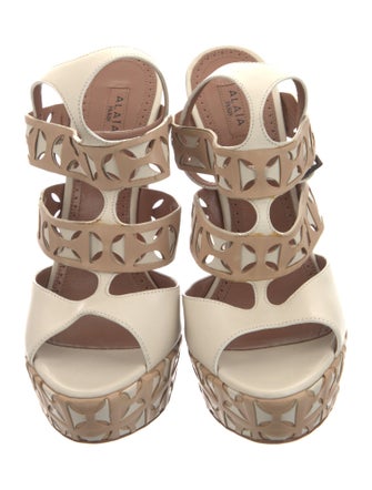 Alaïa Leather Patterned Sandals