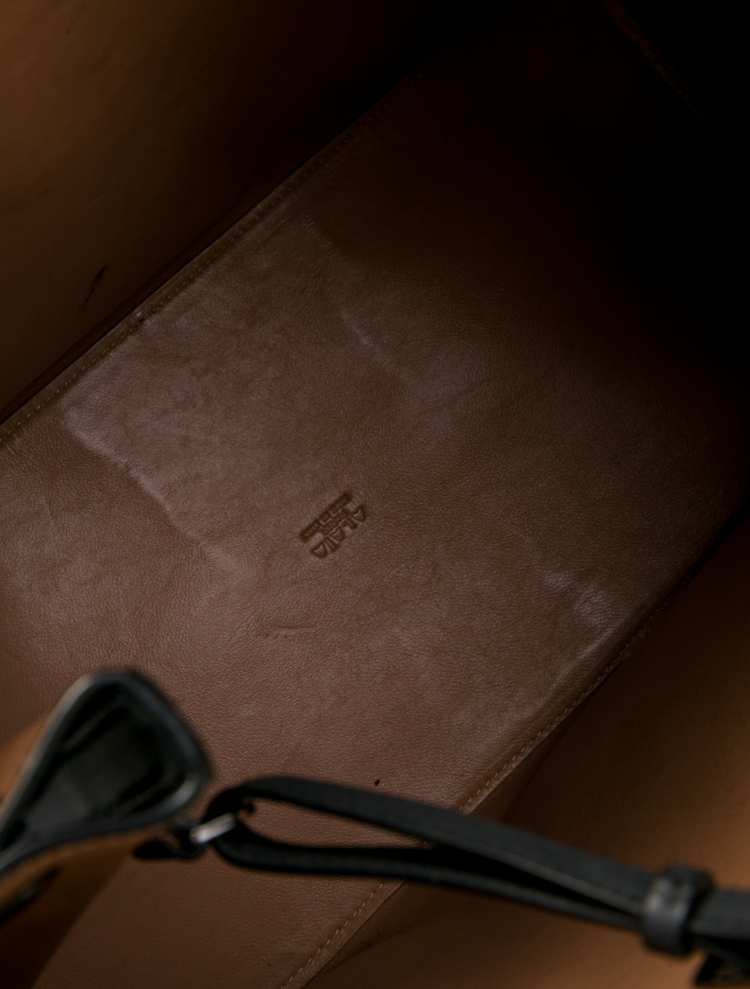 Alaïa Leather Shoulder Bag