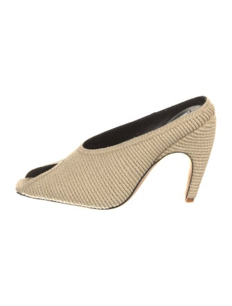 Alaïa Raffia Braided Accents Pumps