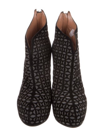 Alaïa Suede Lasercut Accents Pumps