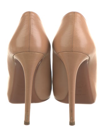 Alaïa Leather Pumps