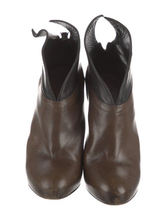 Alaïa Leather Colorblock Pattern Lace-Up Boots