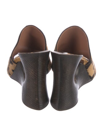 Alaïa Ponyhair Animal Print Slides