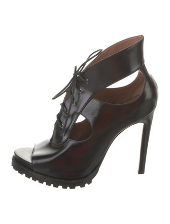 Alaïa Leather Cutout Accent Sandals