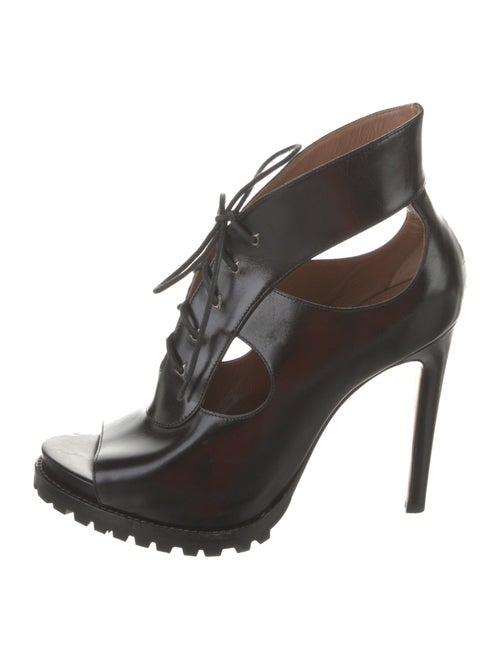 Alaïa Leather Cutout Accent Sandals