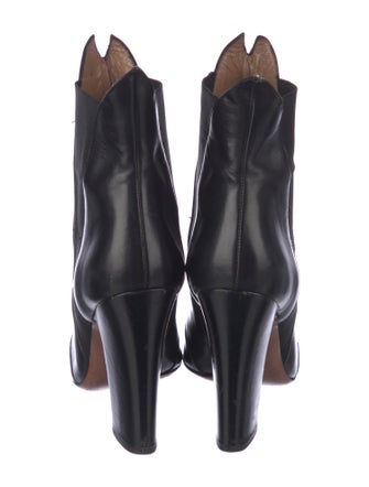 Alaïa Leather Chelsea Boots