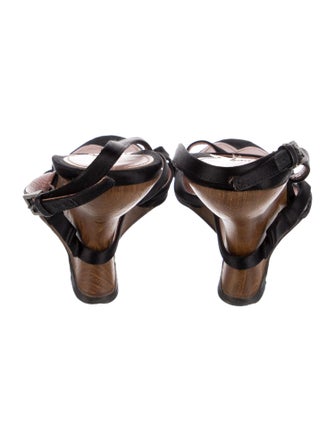 Alaïa Suede Slingback Pumps