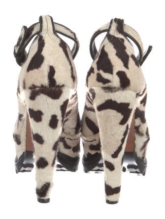 Alaïa Ponyhair Animal Print Pumps