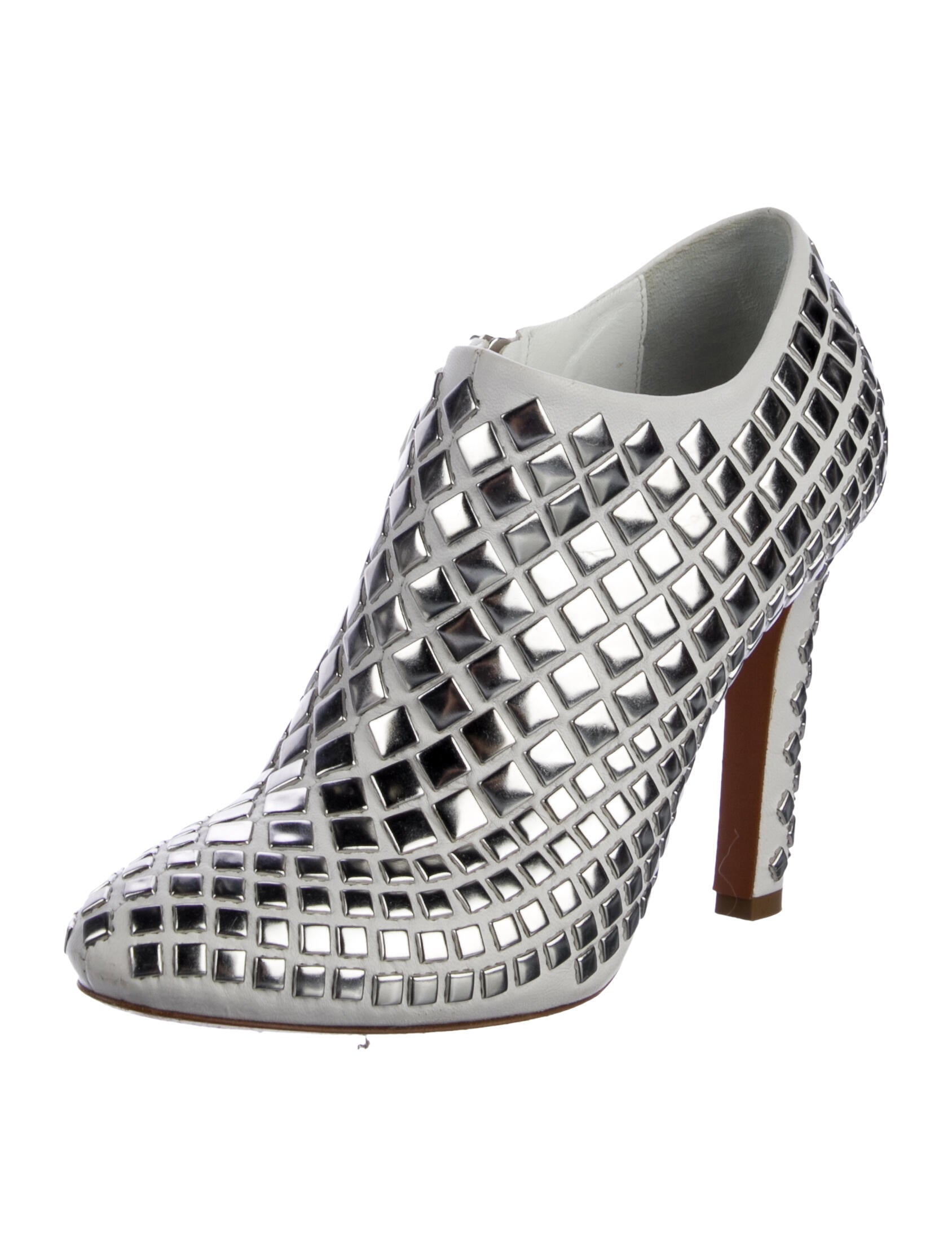 Alaïa Leather Pumps
