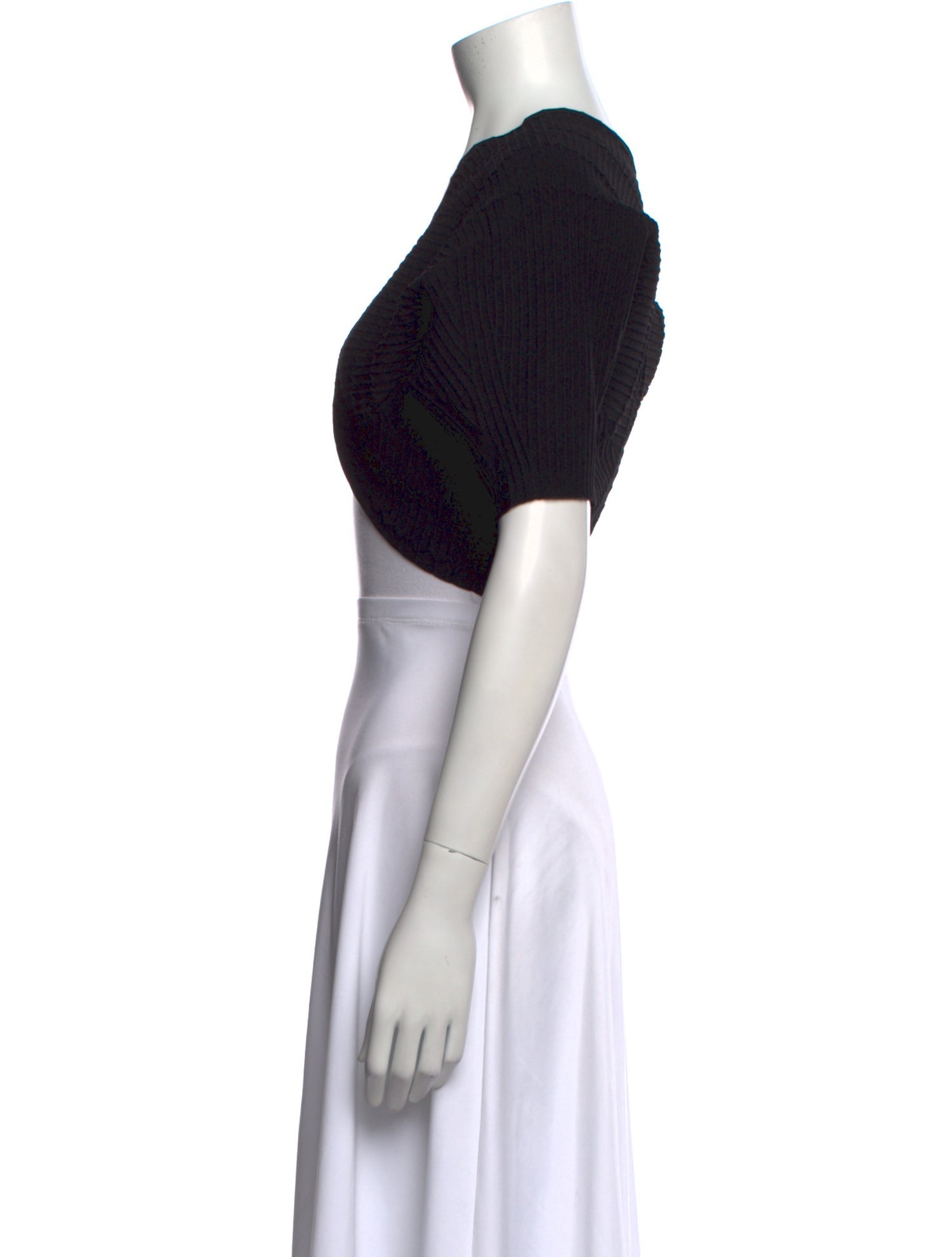 Alaïa V-Neck Short Sleeve Crop Top w/ Tags