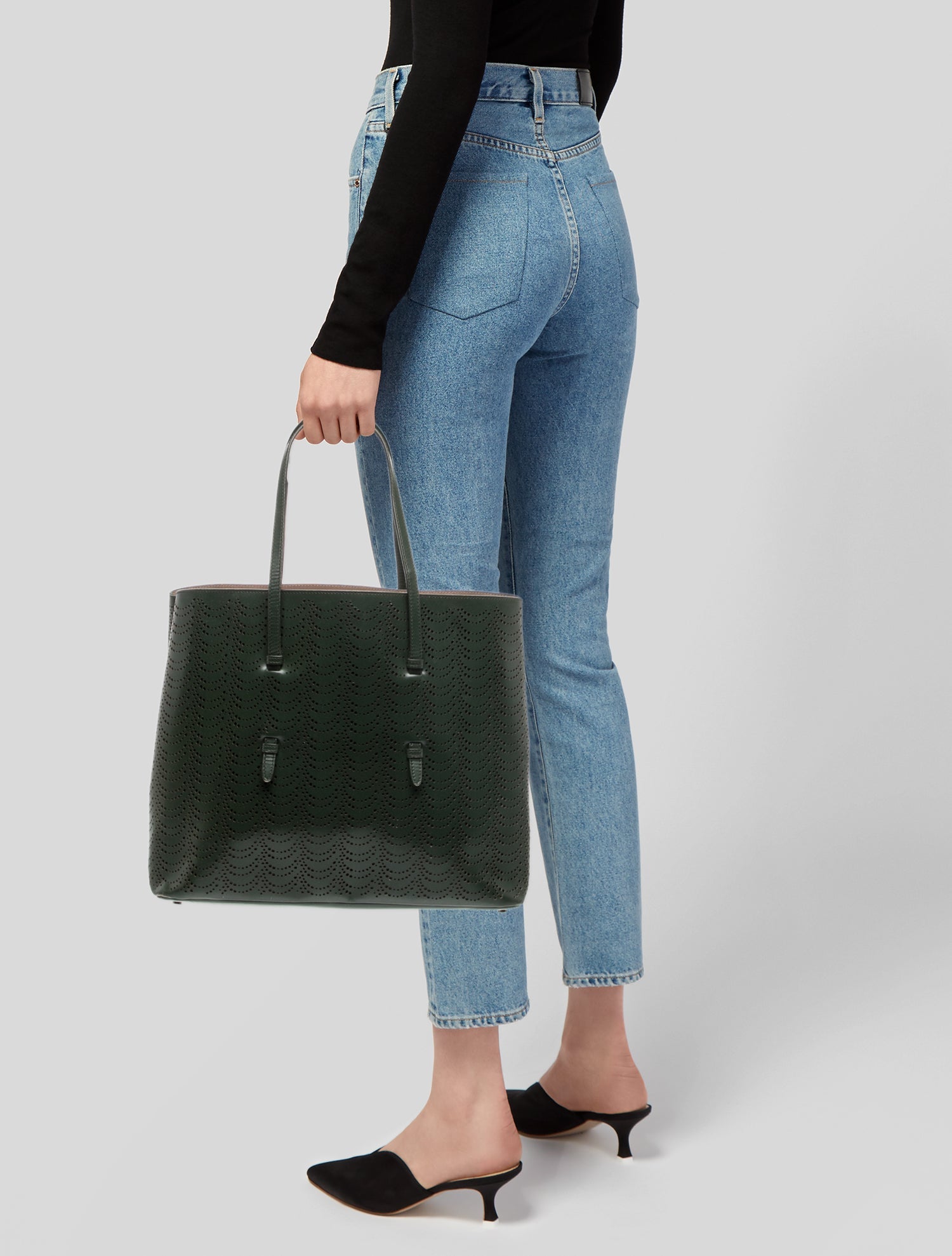 Alaïa Leather Mina 36 - Green Totes, Handbags - AL2115715 | The