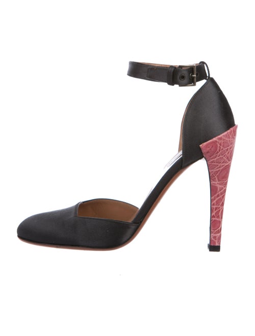 Alaïa Satin d'Orsay Pumps Black
