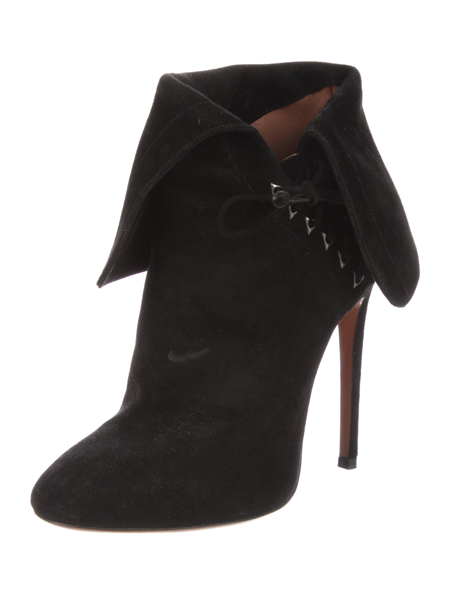 alaia platform boots