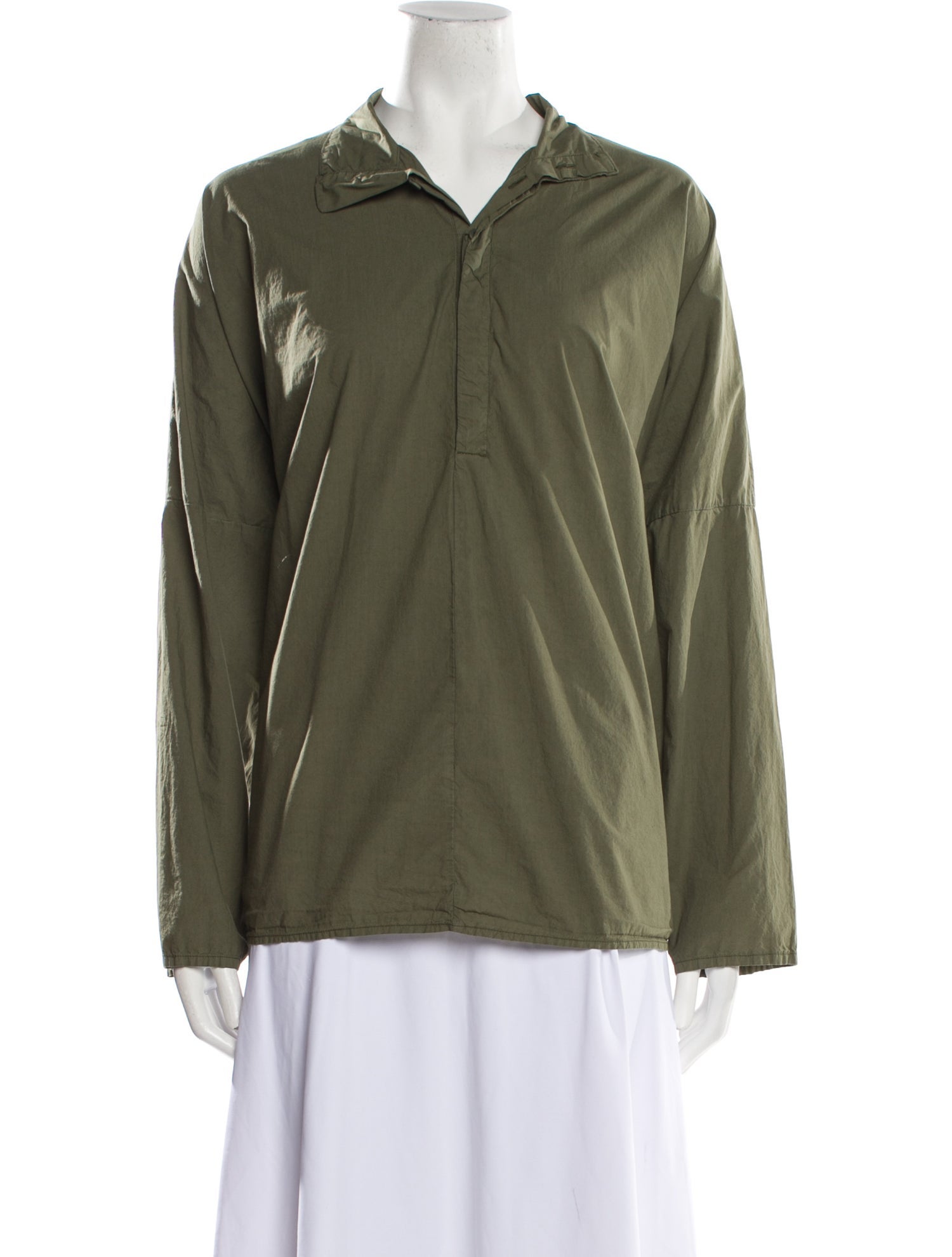 LABO.ART Long Sleeve Button-Up Top