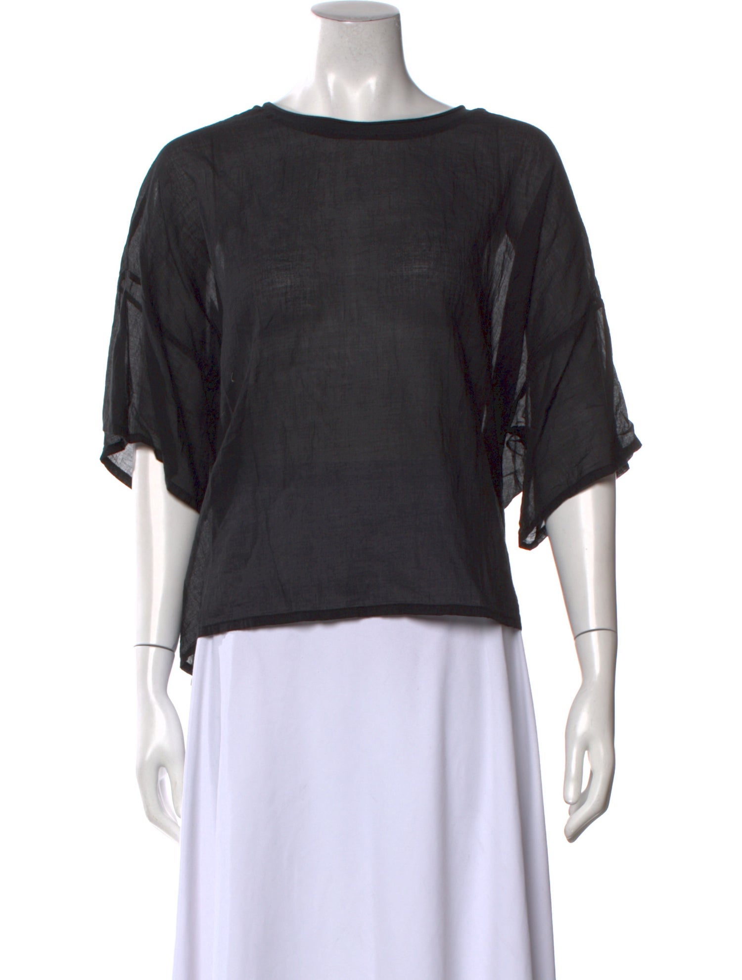 LABO.ART Crew Neck Three-Quarter Sleeve T-Shirt