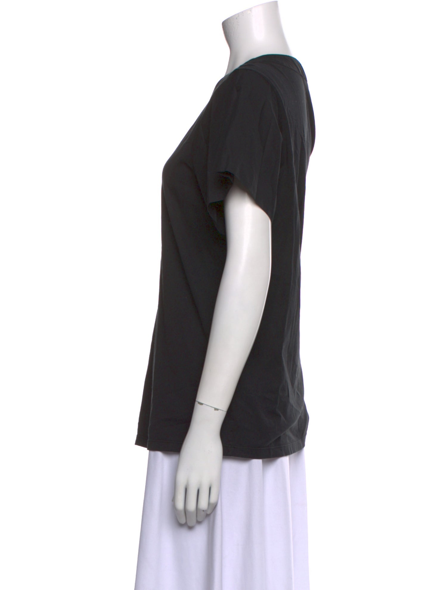 LABO.ART Bateau Neckline Short Sleeve T-Shirt