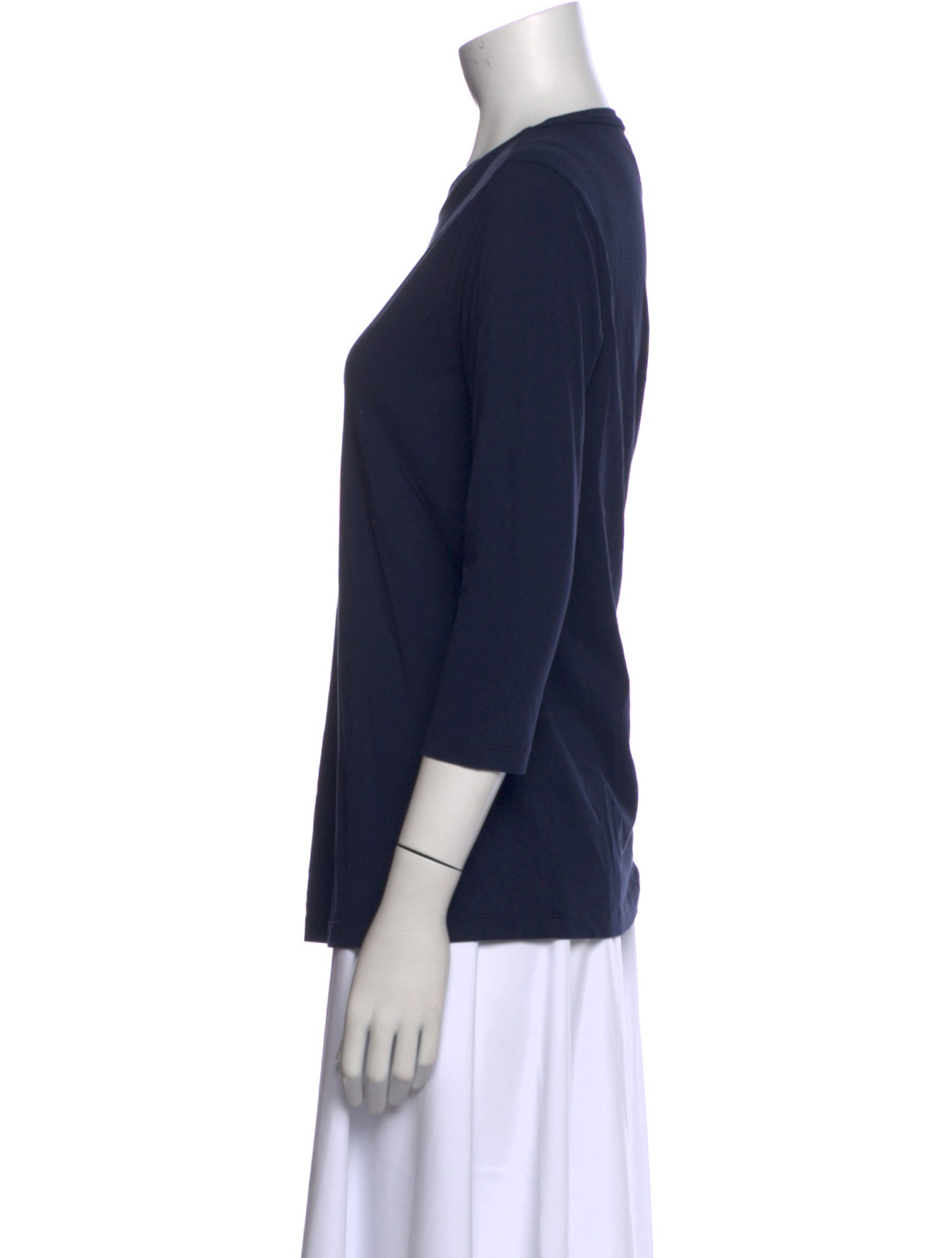 LABO.ART Crew Neck Three-Quarter Sleeve T-Shirt