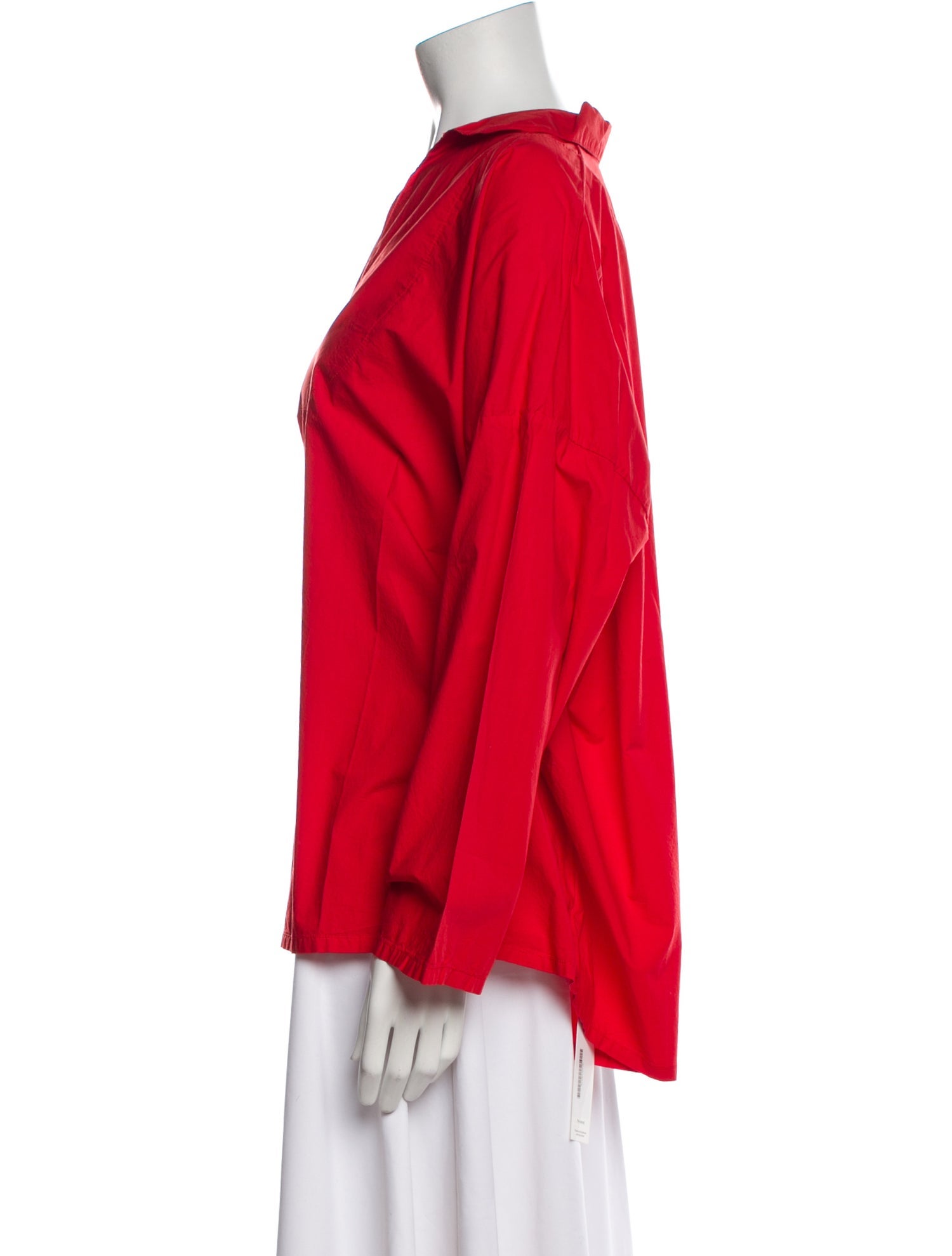 LABO.ART V-Neck Long Sleeve Blouse