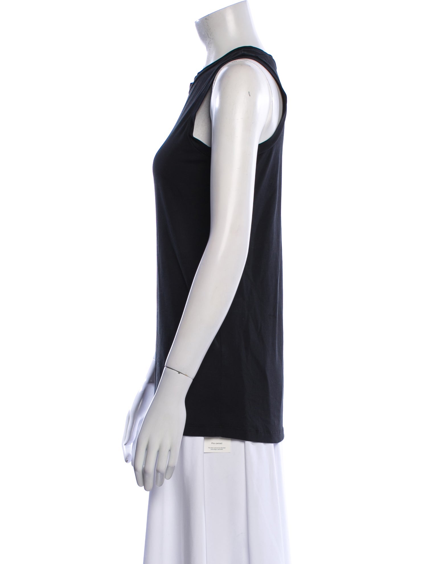LABO.ART Crew Neck Sleeveless Top