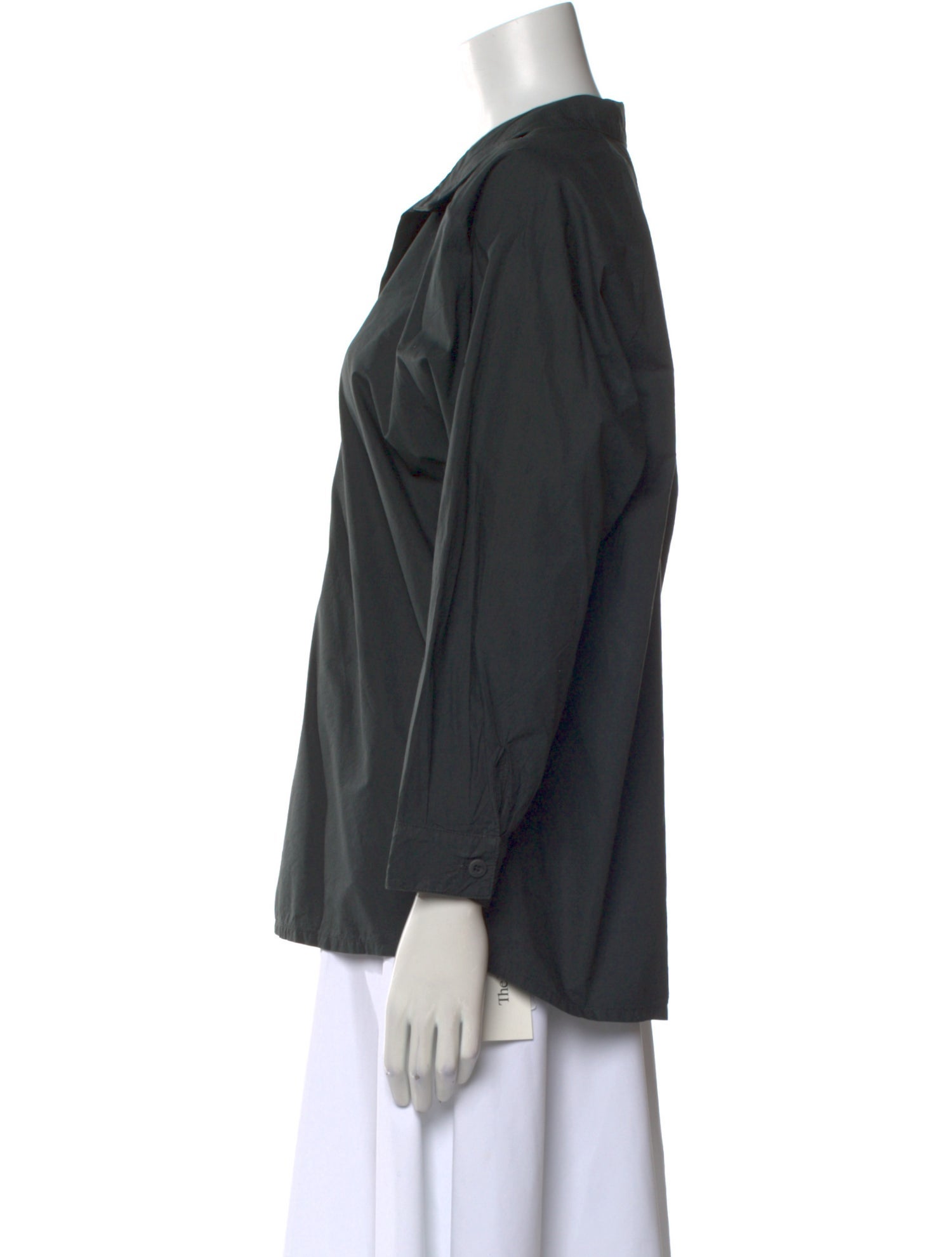 LABO.ART Three-Quarter Sleeve Button-Up Top