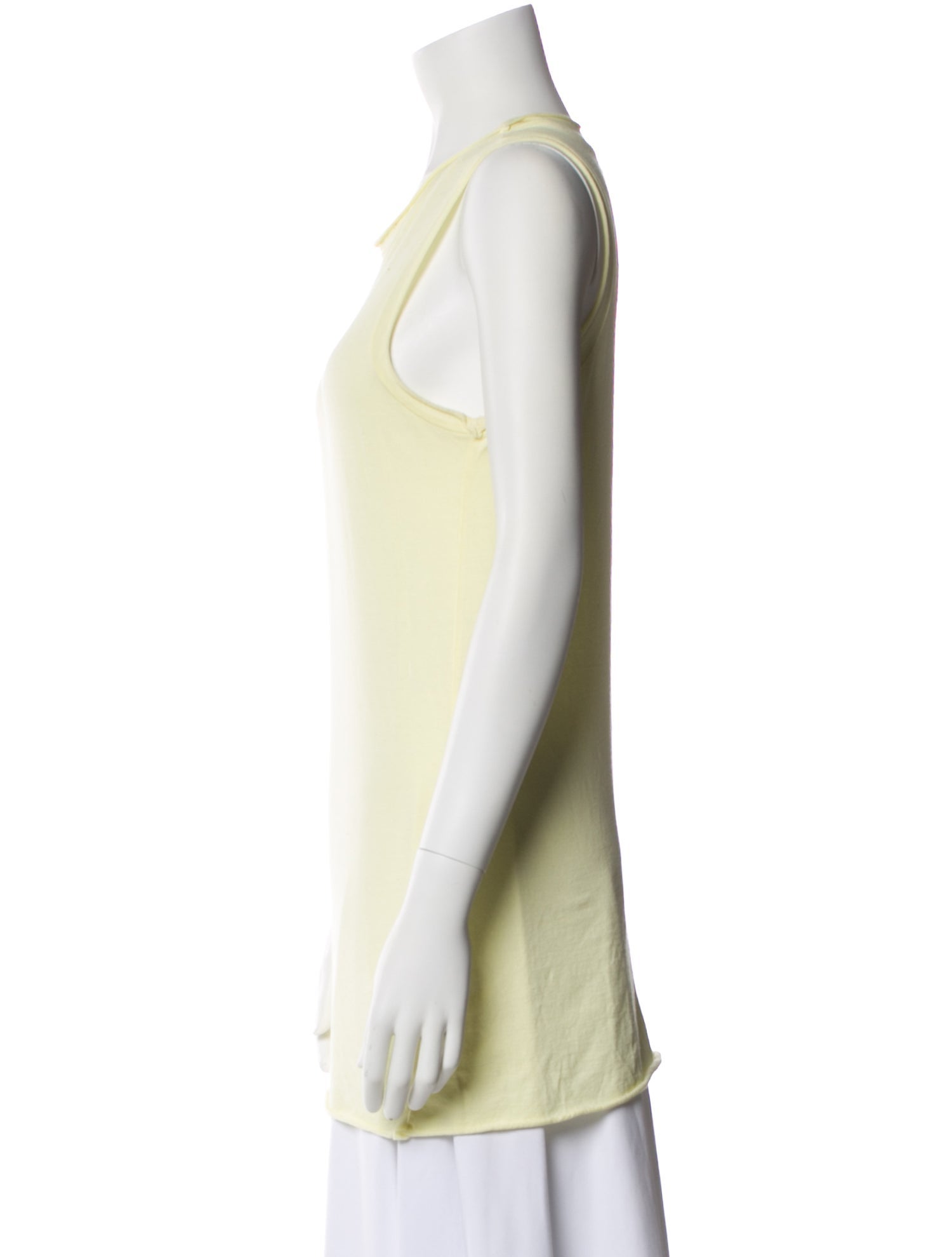 LABO.ART Scoop Neck Sleeveless Top