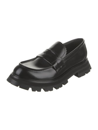 Alexander McQueen Leather Scalloped Accent Loafers