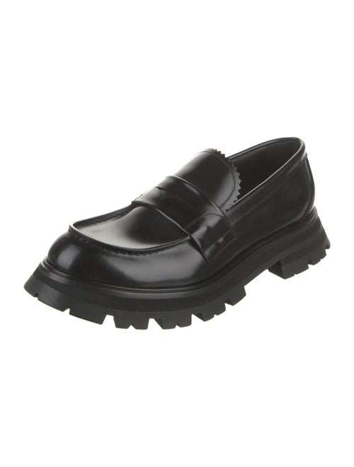 Alexander McQueen Leather Scalloped Accent Loafers