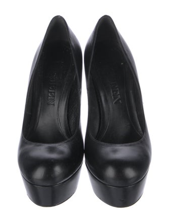 Alexander McQueen Leather Pumps