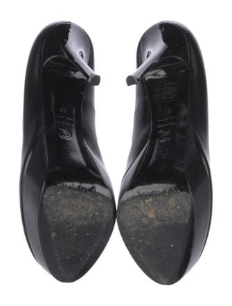 Alexander McQueen Leather Pumps