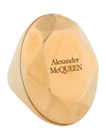 Alexander McQueen Cocktail Ring Facet Oval Signet 15 | 7.25