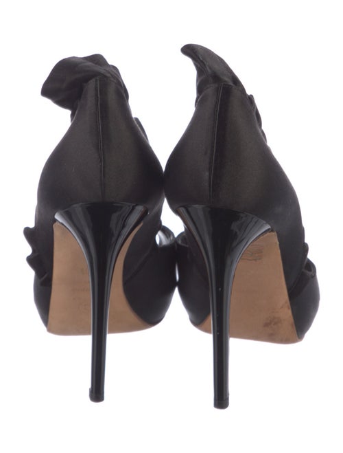 Alexander McQueen Satin Animal Print D'Orsay Pumps